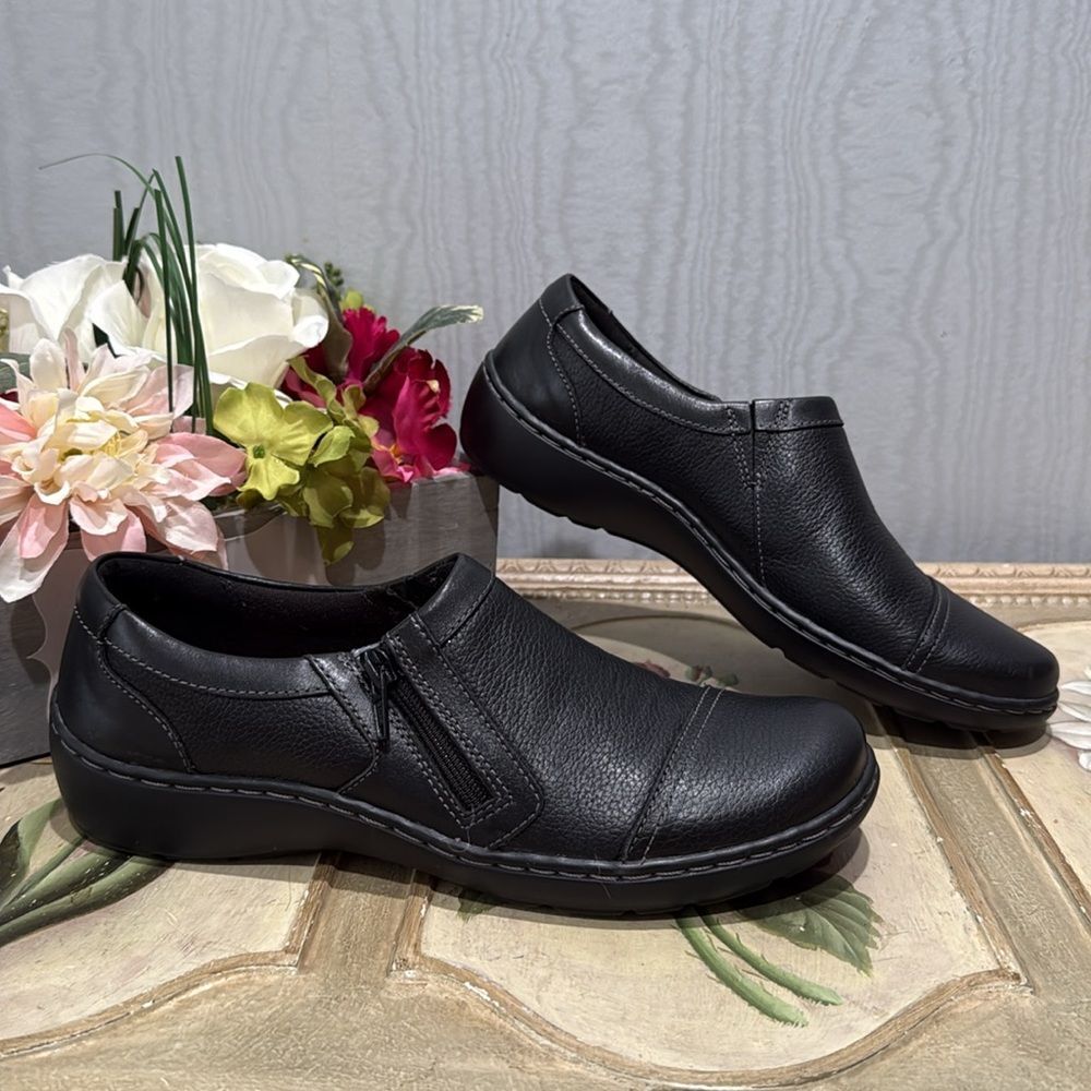 Clarks Cora Giny Loafers Shoes Black Leather Sz 8